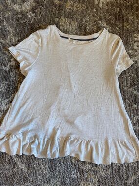 Copper Key Light Cream Ruffle-Hem Short-Sleeve Tee